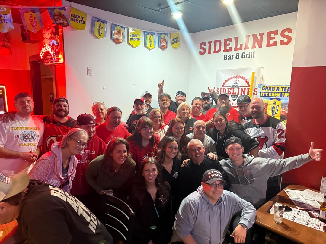 Sidelines Bar & Grill gallery photo 6